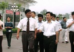 2005年8月31日，时任江苏省副省长，现任第十四届全国政协常委、农业和农村委员会副主任张桃林视察我司。