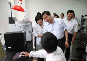 2011年7月20日，时任江苏省副省长史和平视察我司。